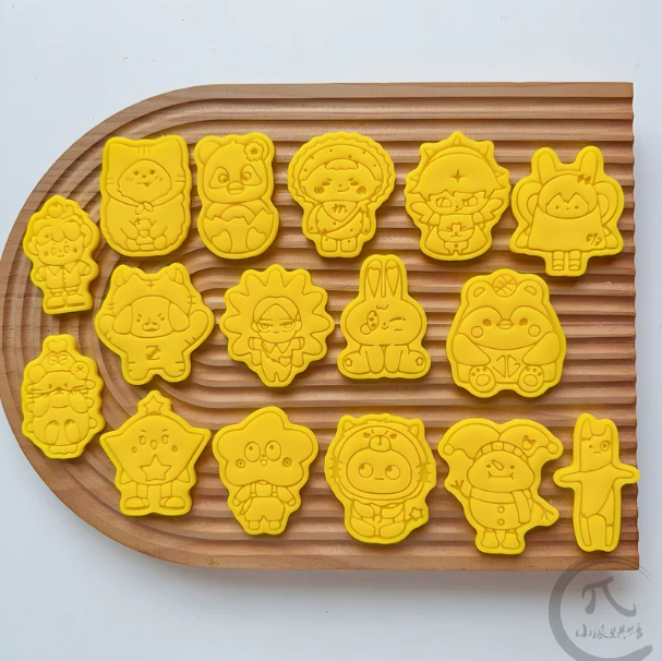 GMMTV-Maskottchen-Motiv-Ausstechform – 1 von 16 Motiven frei wählbar 🇨🇳