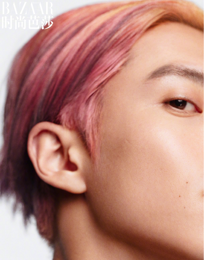 Harper’s BAZAAR China Februar 2024 – Dylan Wang – Magazin mit Fotokarte 🇨🇳 – Bild 5